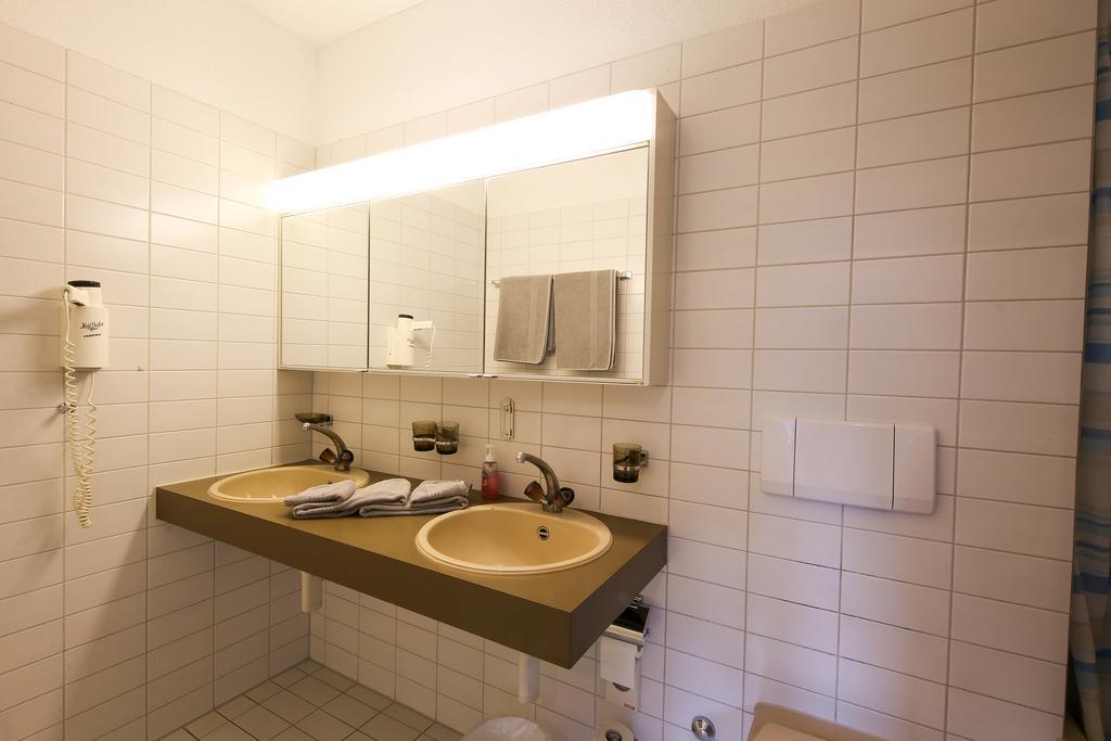 Hotel Gruesch Ngoại thất bức ảnh